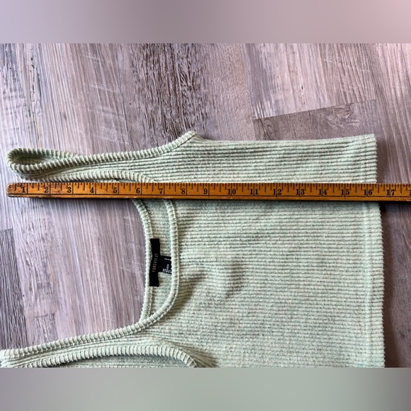 Forever 21 : Sage green ribbed cropped tank - Picture 7 of 7